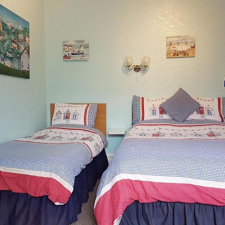 Cumbria Guest House リザム・セント・アンズ エクステリア 写真