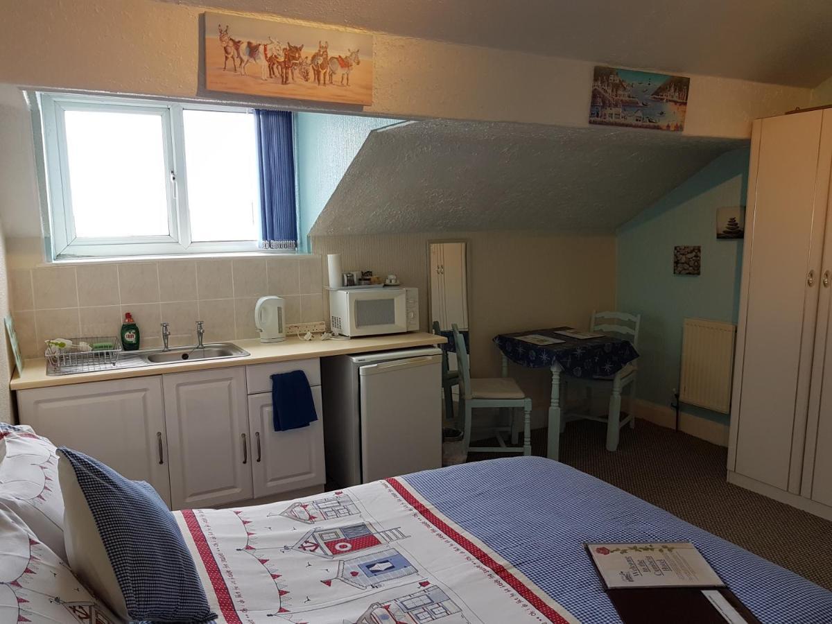Cumbria Guest House リザム・セント・アンズ エクステリア 写真