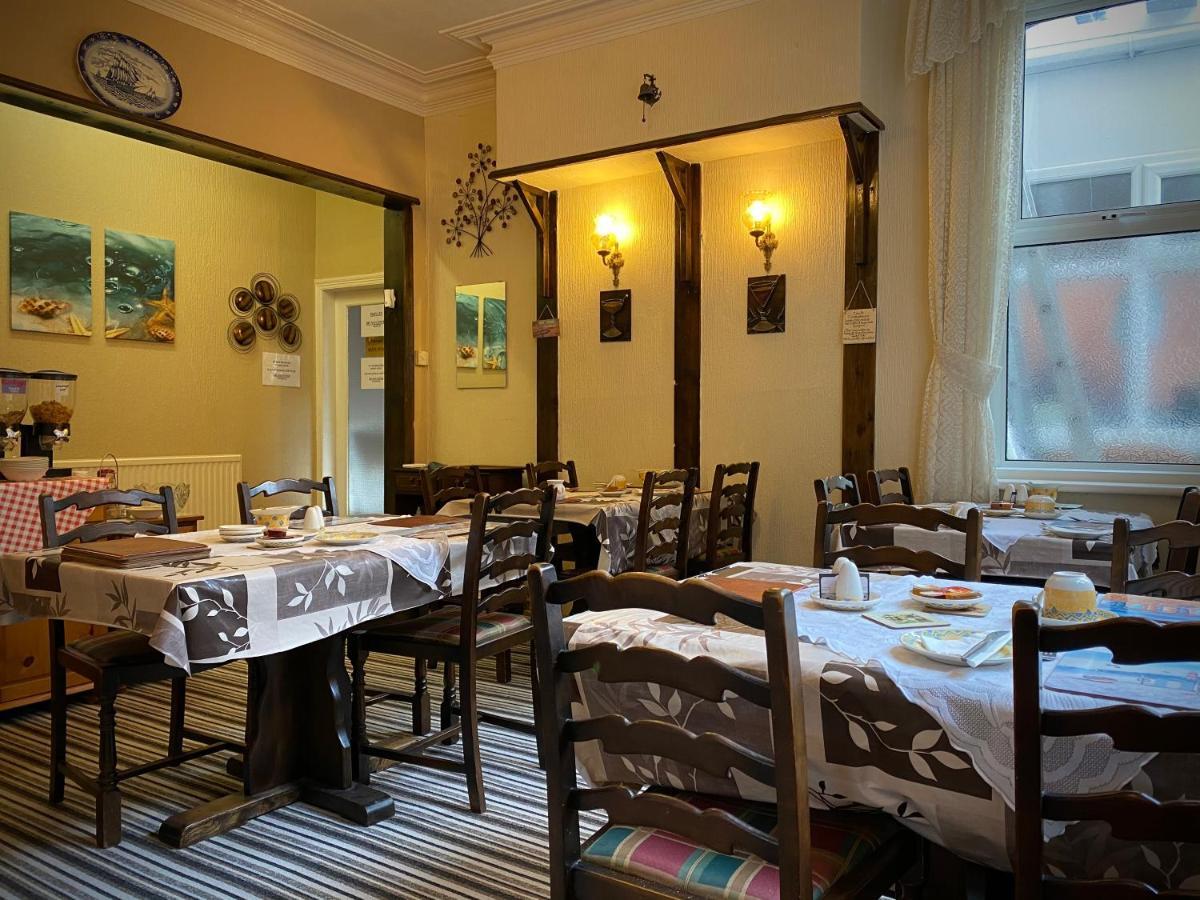 Cumbria Guest House リザム・セント・アンズ エクステリア 写真