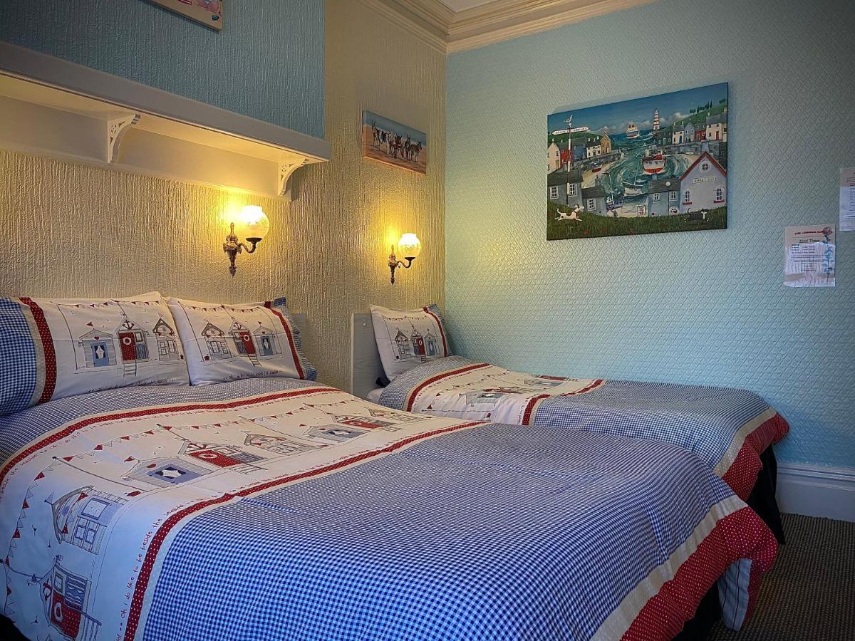 Cumbria Guest House リザム・セント・アンズ エクステリア 写真