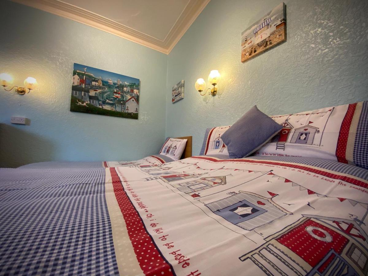 Cumbria Guest House リザム・セント・アンズ エクステリア 写真