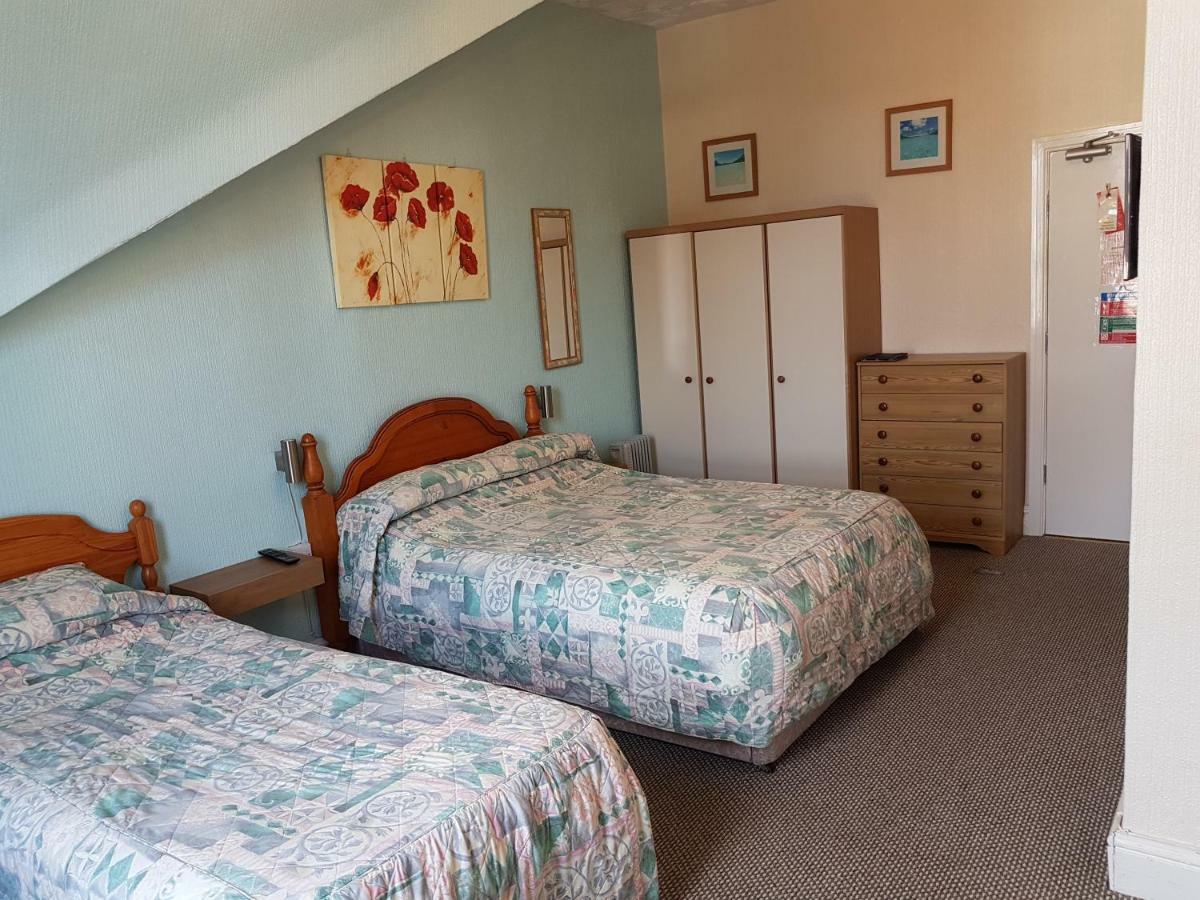 Cumbria Guest House リザム・セント・アンズ エクステリア 写真